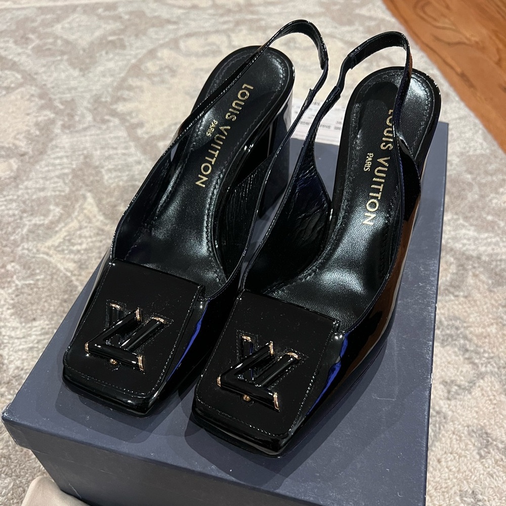 Women’s Louis Vuitton Shake Slingback Pump